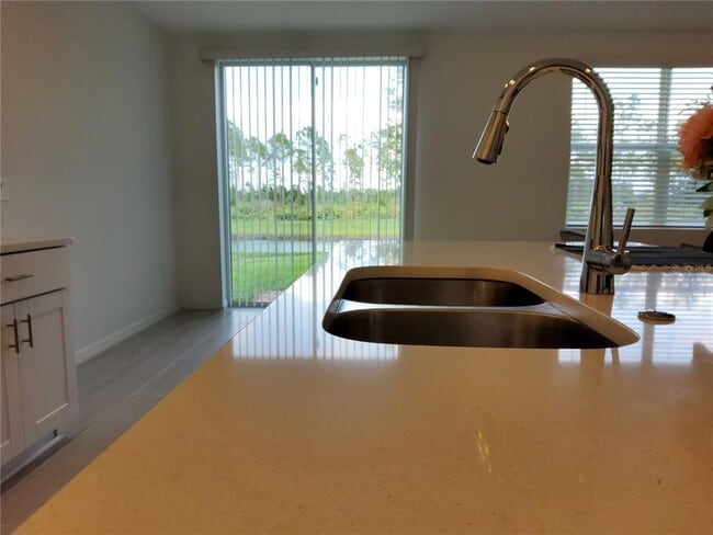 Building Photo - 3166 Viceroy Ct