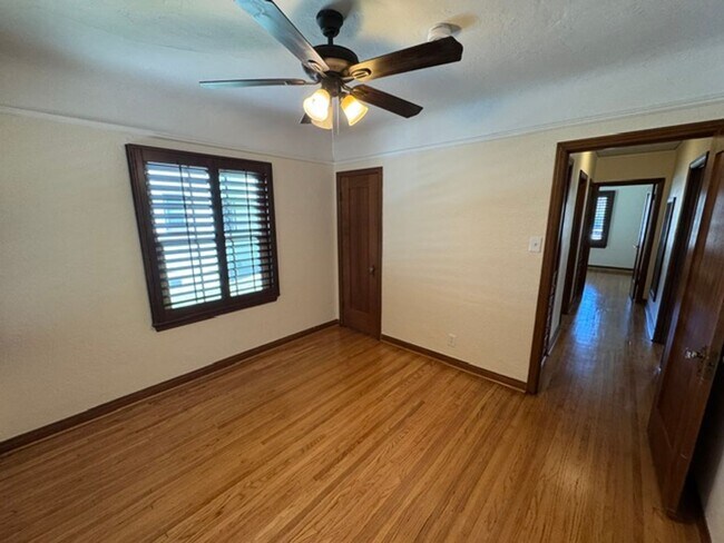 Building Photo - 2501 Eucalyptus Ave