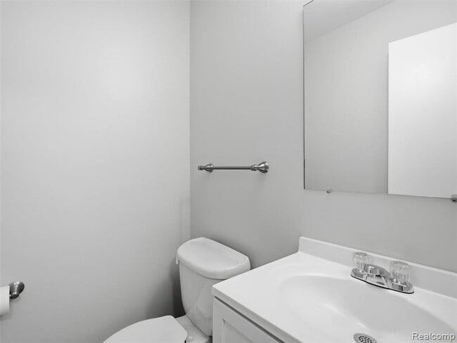Building Photo - 2387 Sanders Pl