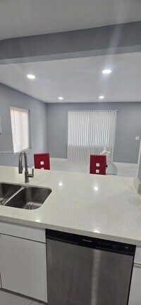 Building Photo - 720 NW 77th St