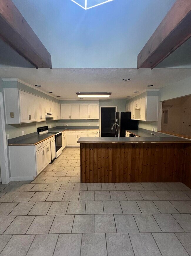 Building Photo - 184 Beaver Dam Rd