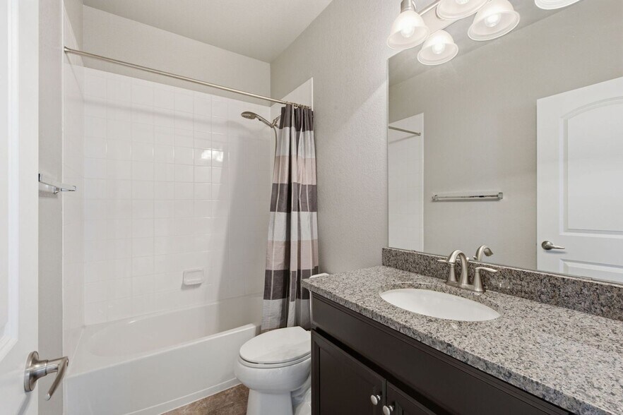 Building Photo - 4958 Verbena St