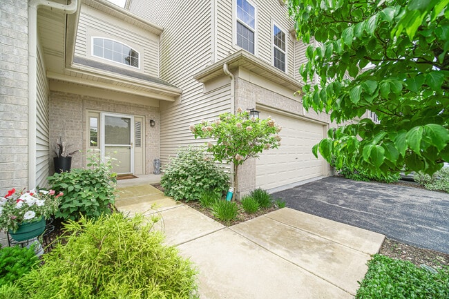 Building Photo - 2623 Cobblestone Dr