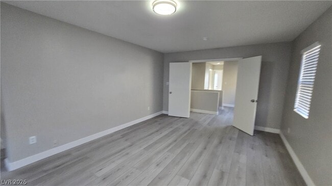 Building Photo - 1614 White Skies Ct