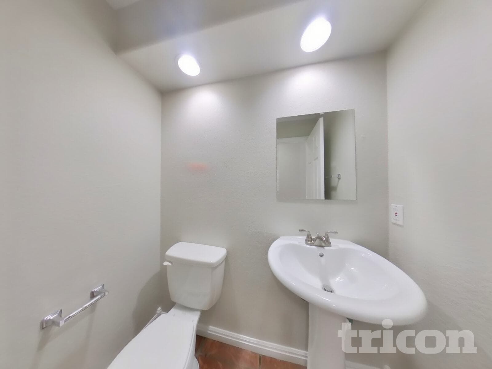 Building Photo - 3632 Mountain River St