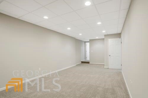 Building Photo - 688 Planters Row SW