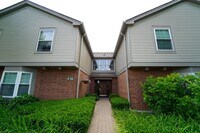 Building Photo - 131 Kristin Cir