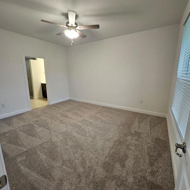 Building Photo - 10017 Milton Albert Way