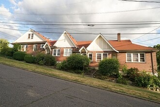 Building Photo - 111-115 E Roanoke, 2523 - 2529 Eastlake Ave E