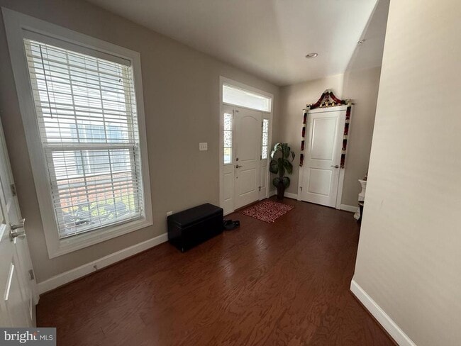 Building Photo - 2720 Cheekwood Cir