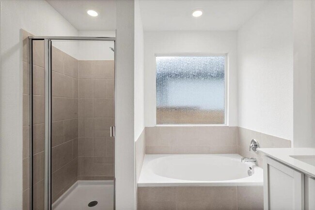 Building Photo - 316 Keefer