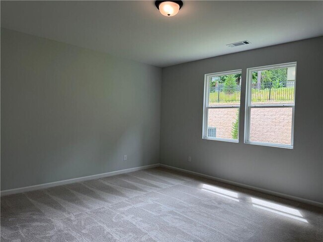 Building Photo - 139 Jacobs Hollow St