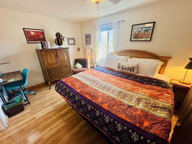 Building Photo - Joshua Tree Cabin in Peaceful, Wide Open S...