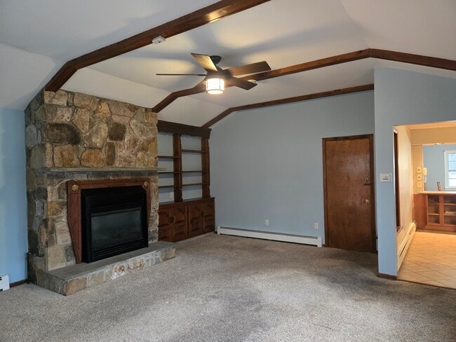 Building Photo - 36 Tina Cir