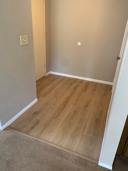 new flooring - 5146 Maple