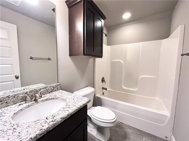 Building Photo - 3214 SW Stonepoint Ave