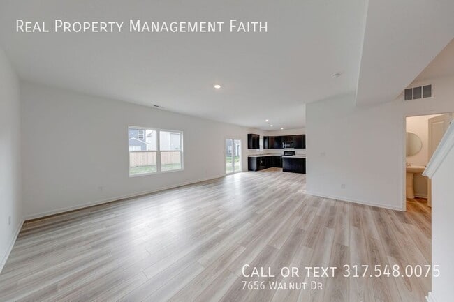 Building Photo - 7656 Walnut Dr