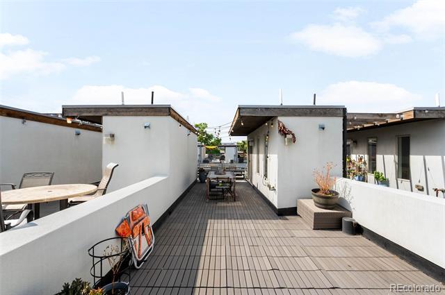 Building Photo - 1032 W 37th Ave