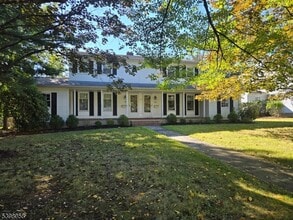 Building Photo - 83 E Main St