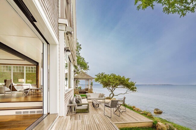 Building Photo - 21 Rawson Rd