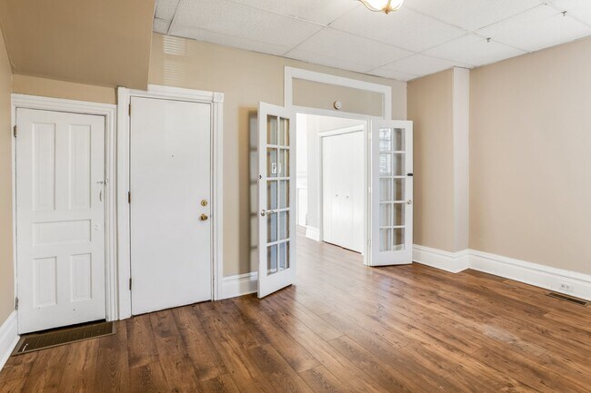 Building Photo - 1816 Green St