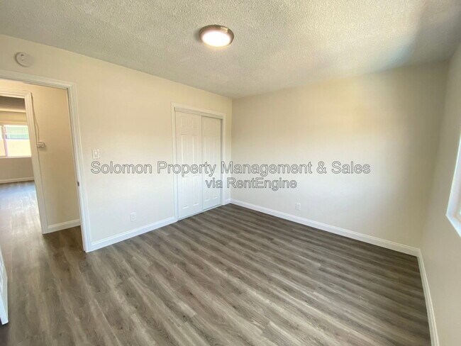 Building Photo - 1311 W Puls St