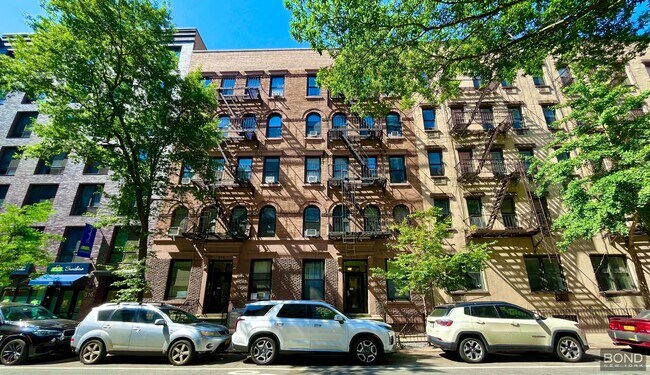 Primary Photo - 314 E 91st St