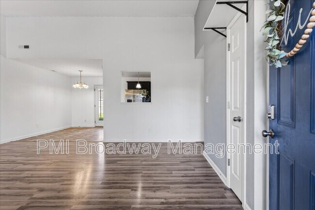 Building Photo - 837 Shelton Cir