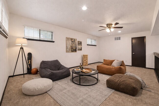 Building Photo - 13431 Clarewood Dr