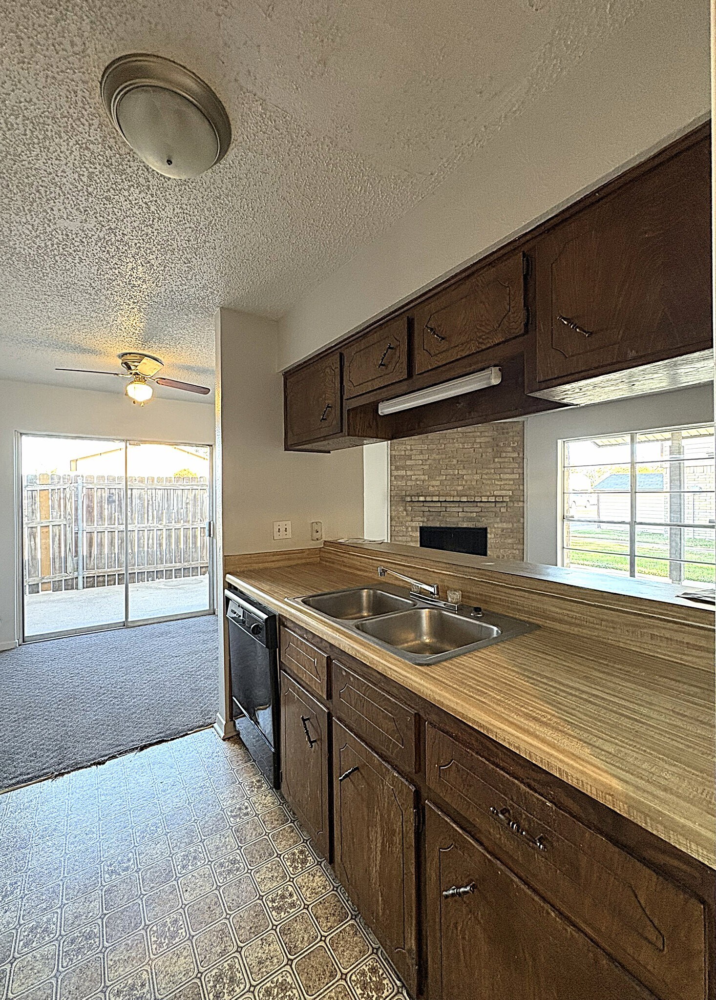 Building Photo - 1202 Covey Ln