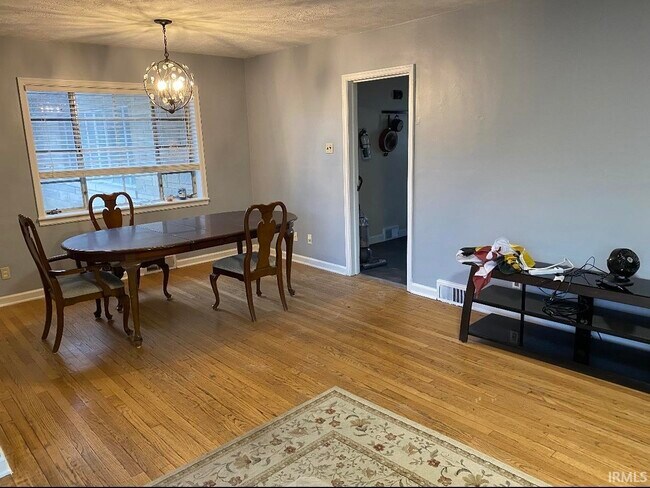 Building Photo - 2000 Atwater Ave