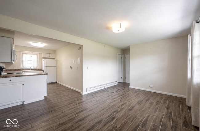 Building Photo - 140 Maple Park Dr