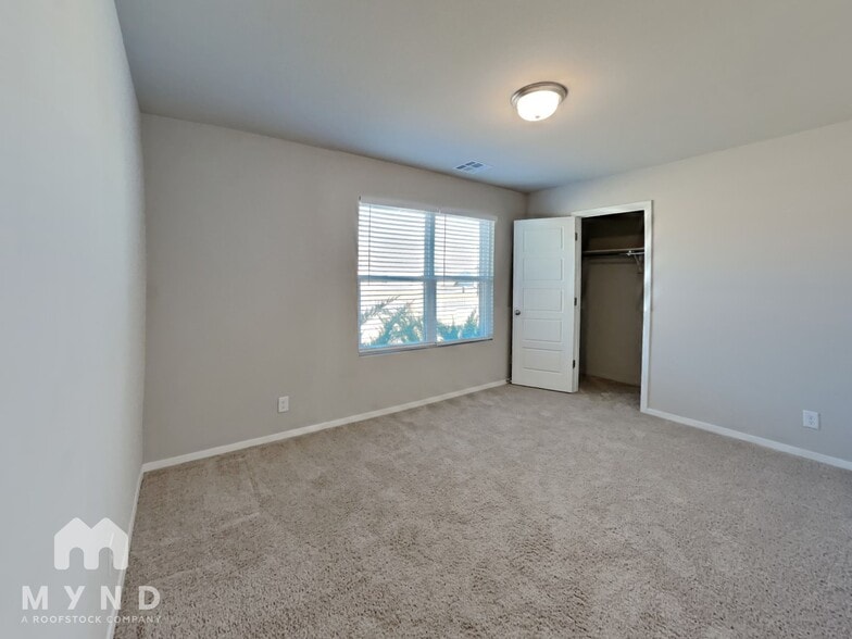 Building Photo - 7316 E 141st St N