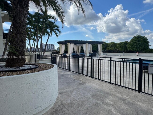 Building Photo - 1300 Ponce de Leon Blvd