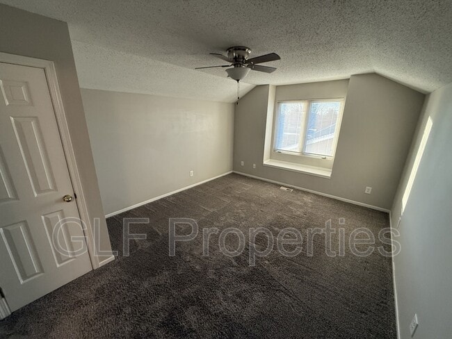 Building Photo - 1708 Prairie Ave