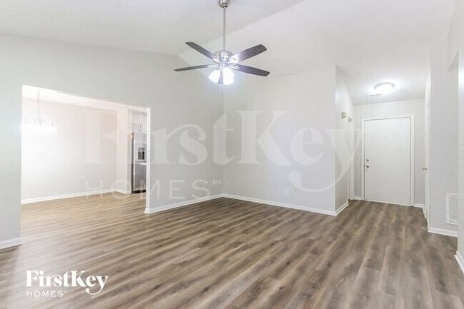 Building Photo - 5610 Simmul Ln