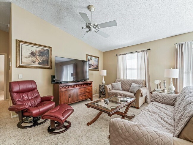 Building Photo - 1322 Hollyberry Pl