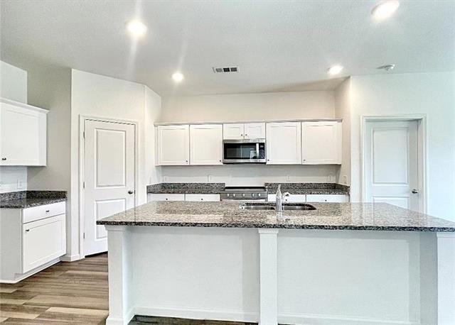 Building Photo - 1637 Escondido Dr