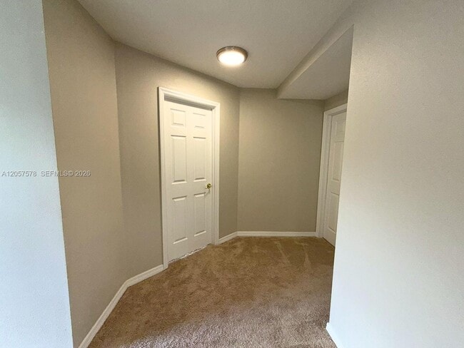 Building Photo - 233 Aldridge Ln