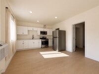 Building Photo - 6819 N Figueroa St
