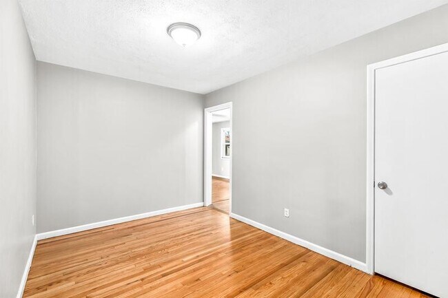 Building Photo - 17302 Sumner