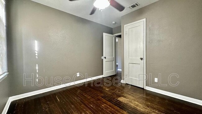 Building Photo - 3414 27th St