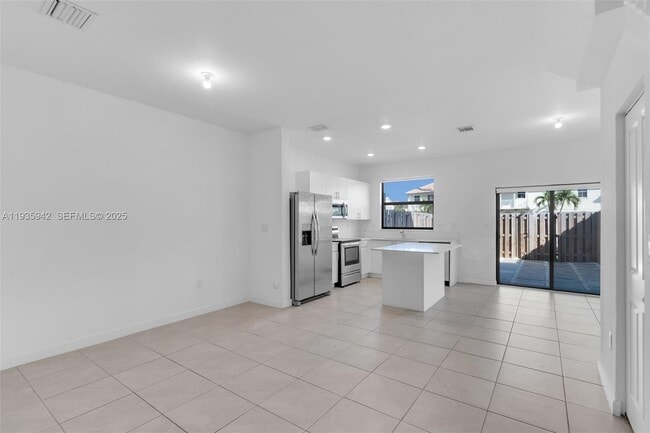 Building Photo - 24563 SW 117th Ct