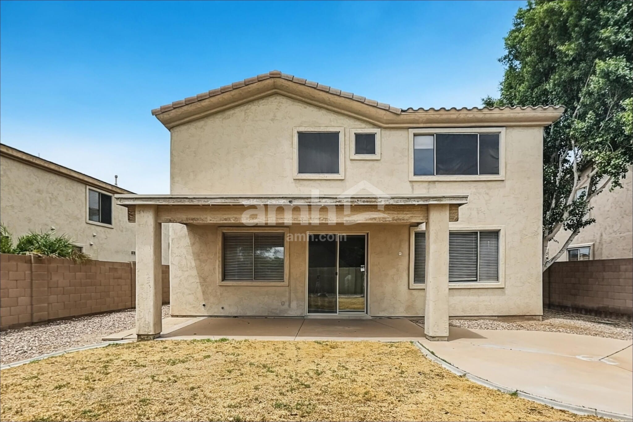 Building Photo - 14493 W Weldon Ave
