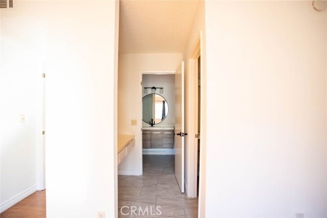 Building Photo - 10475 Newhome Ave