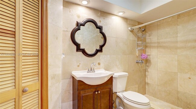 Building Photo - 1299 W 77th St