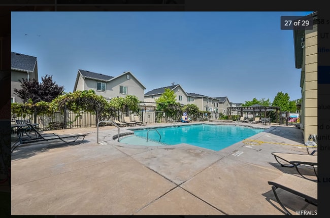 Building Photo - Gorgeous 3 BD, 2BTH Ground Floor Condo For...