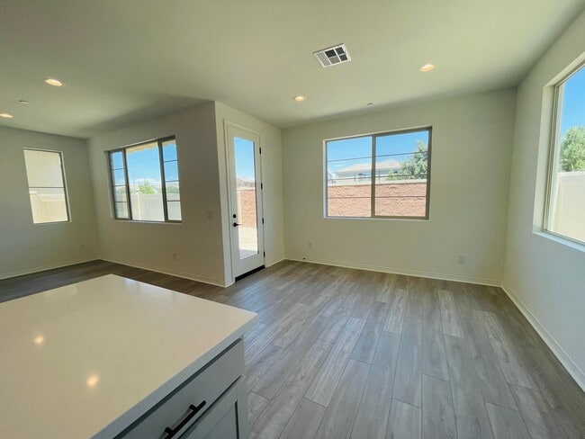 Building Photo - Located in the highly sought-after master-planned community of The Preserve at Chino, this modern...