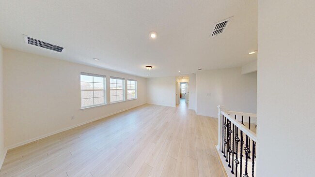 Building Photo - 4BR/ 4.5BA Beautiful Home In Eagles Landing  **$1000 OFF First Full Month**