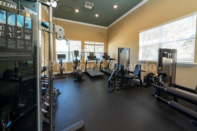 Building Photo - Coral Cay Resort 5/3 furnished or unfurnished